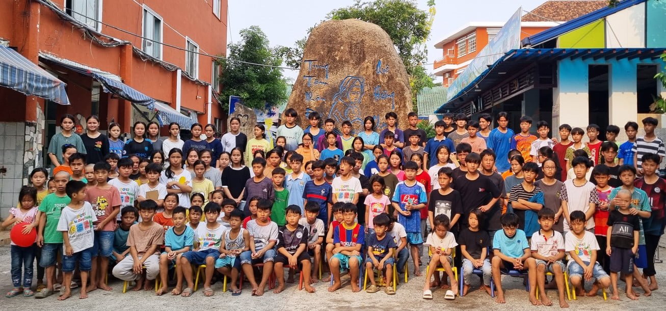 Mái ấm tình thương Quê Hương của hơn 340 trẻ em mồ côi, khiếm khuyết tại tỉnh Bình Dương.