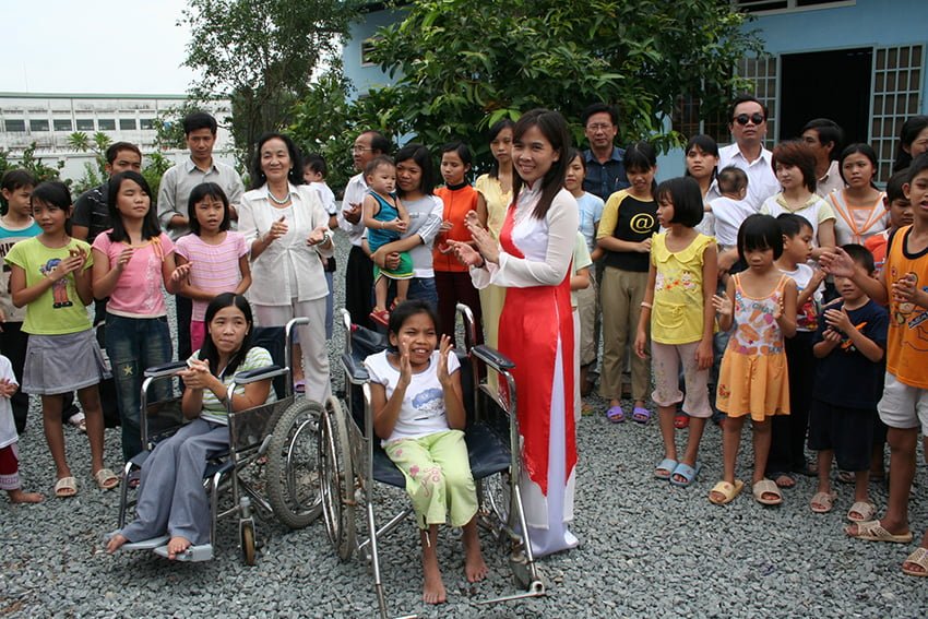 Trung Tâm Nhân Đạo Quê Hương kỷ niệm 43 năm ngày người khuyết tật Việt Nam 18 tháng 4